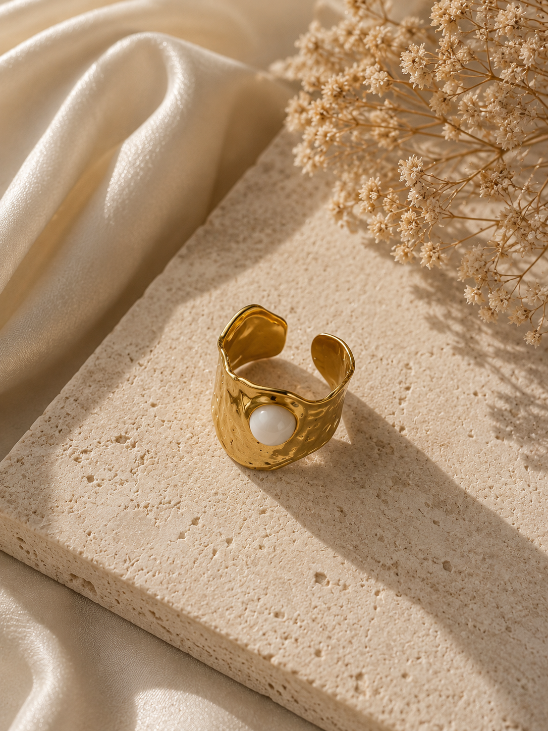 Selene Ring